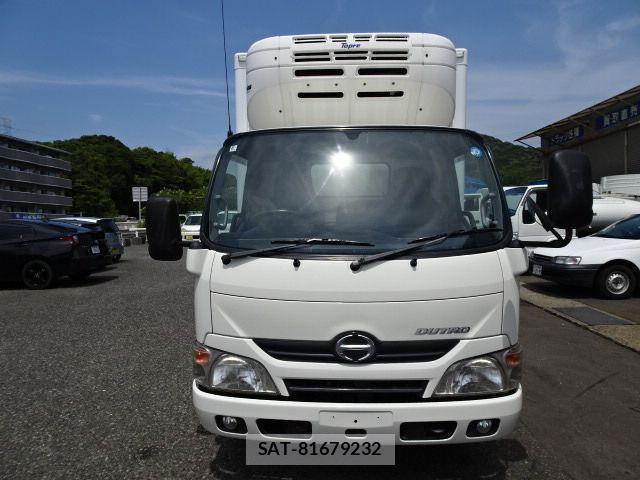 Hino DUTRO 2014-08 4753057-10