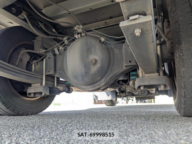 Hino DUTRO 2019-01 4753058-12