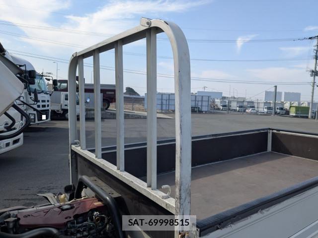 Hino DUTRO 2019-01 4753058-26