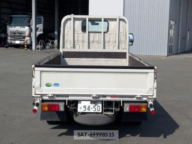 Hino DUTRO 2019-01 4753058-7