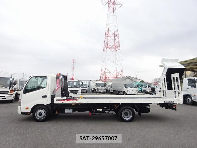 Hino DUTRO 2025-05 4753037-12