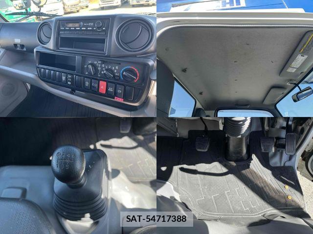 Hino DUTRO 2012-12 4938965-22