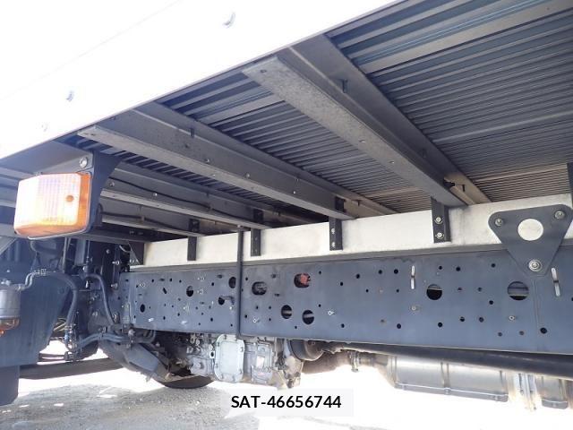 Hino DUTRO 2014-04 4938984-20