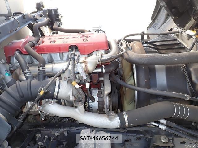 Hino DUTRO 2014-04 4938984-24
