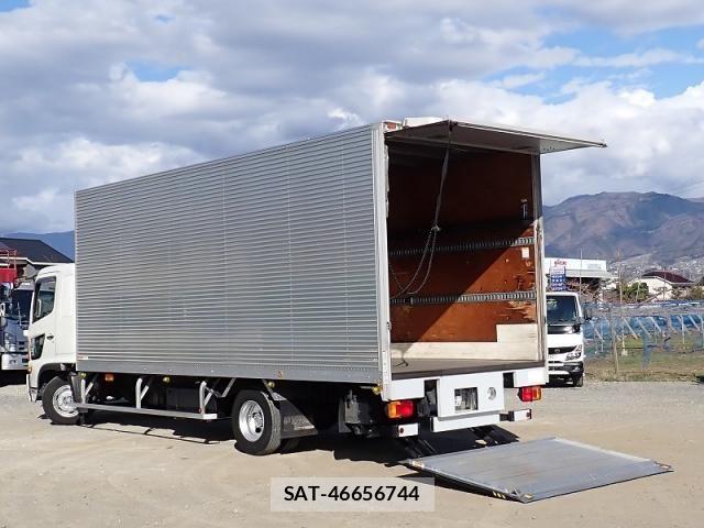 Hino DUTRO 2014-04 4938984-3