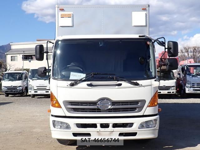 Hino DUTRO 2014-04 4938984-4