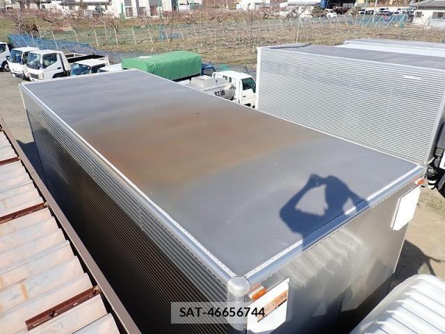 Hino DUTRO 2014-04 4938984-6
