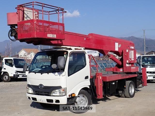 Hino DUTRO 2012-05 4938958-1