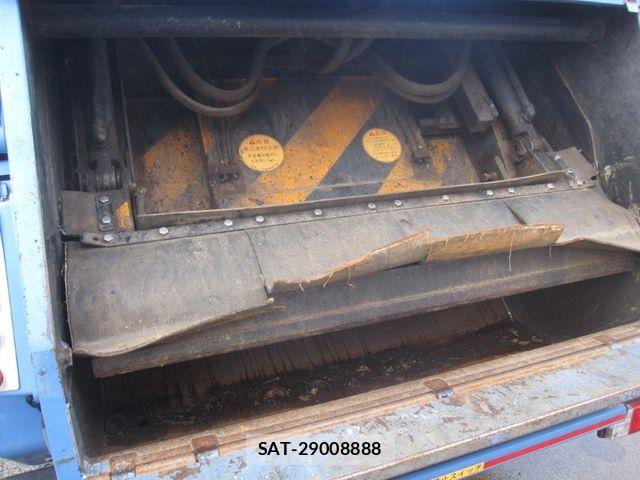 Hino DUTRO 2014-10 5866896-10