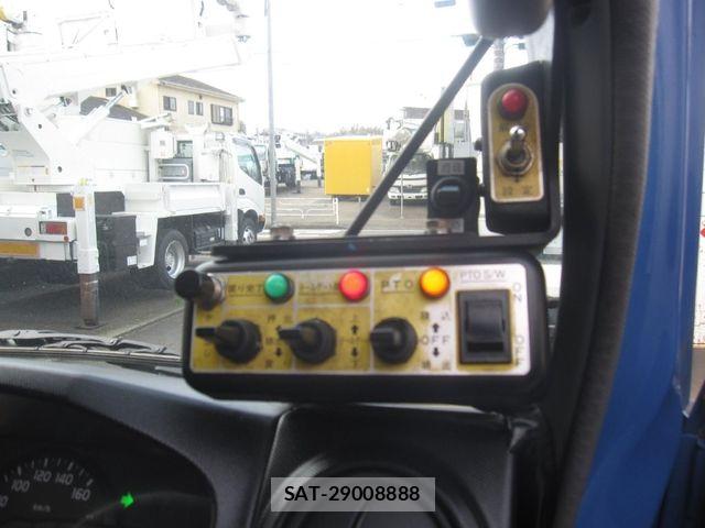 Hino DUTRO 2014-10 5866896-14