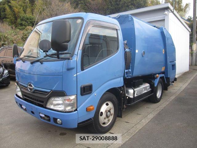 Hino DUTRO 2014-10 5866896-1