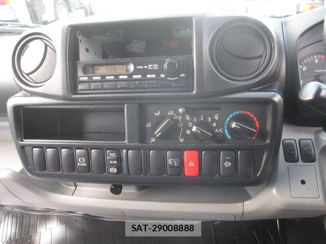 Hino DUTRO 2014-10 5866896-22
