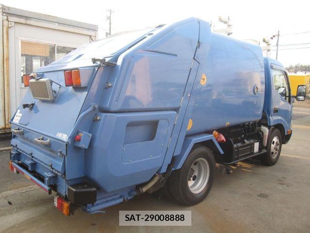 Hino DUTRO 2014-10 5866896-3