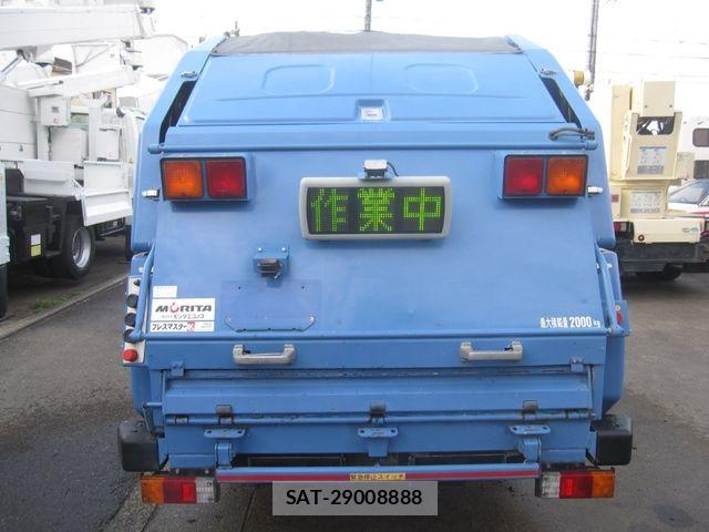Hino DUTRO 2014-10 5866896-5