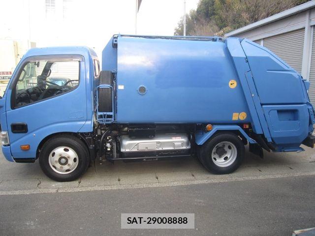 Hino DUTRO 2014-10 5866896-7