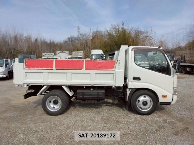Hino DUTRO 2013-09 5866901-8