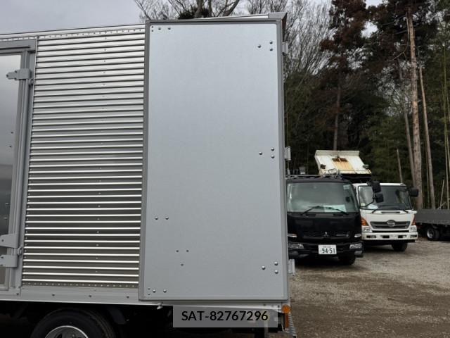 Hino DUTRO 2025-06 5866864-15