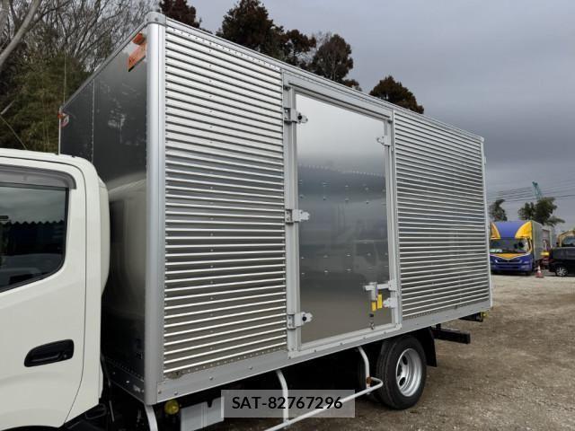 Hino DUTRO 2025-06 5866864-6