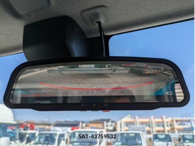 Hino DUTRO 2021-05 5866883-26