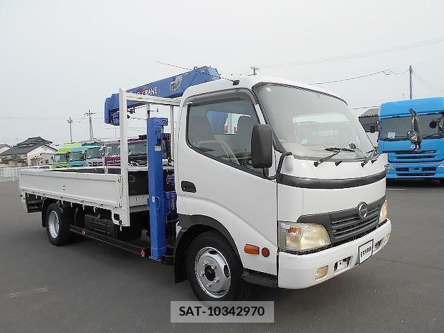 Hino DUTRO 2010-11 5866886-1
