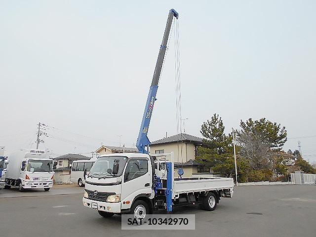 Hino DUTRO 2010-11 5866886-4