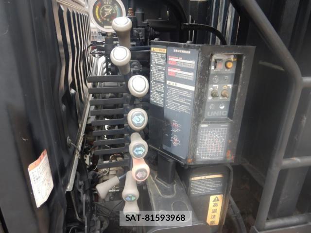 Hino DUTRO 2006-12 6004285-29