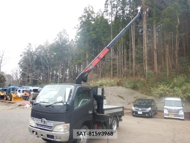 Hino DUTRO 2006-12 6004285-8