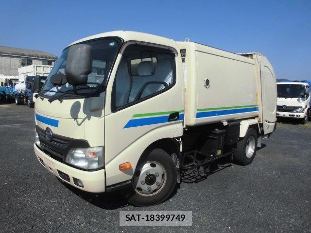 Hino DUTRO 2013-09 6004266-0