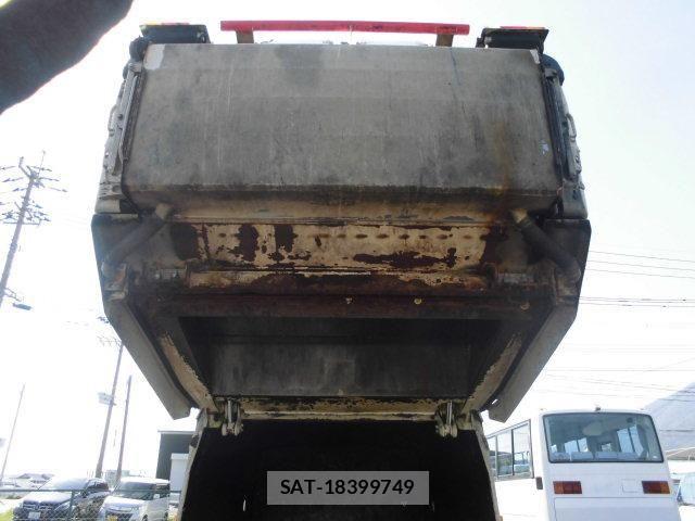 Hino DUTRO 2013-09 6004266-9
