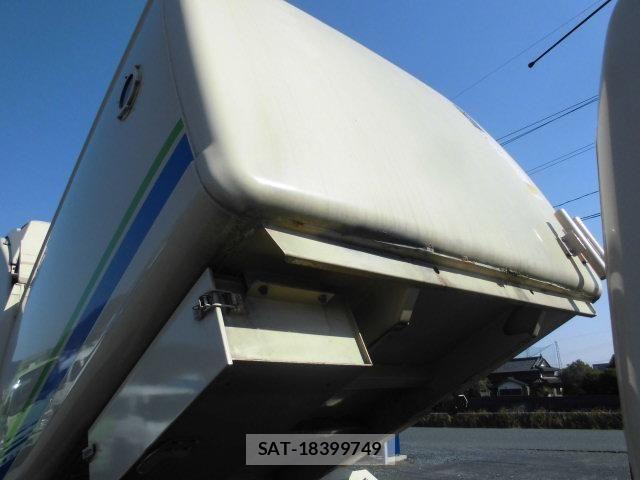 Hino DUTRO 2013-09 6004266-10