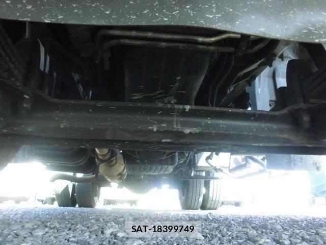 Hino DUTRO 2013-09 6004266-17