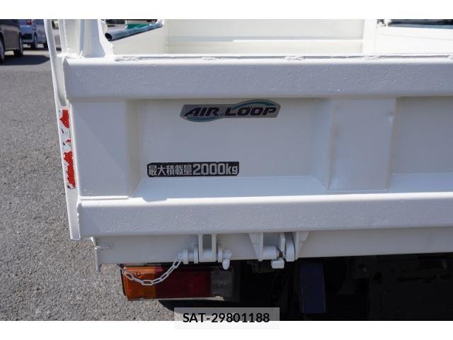 Hino DUTRO 2015-01 6004267-23