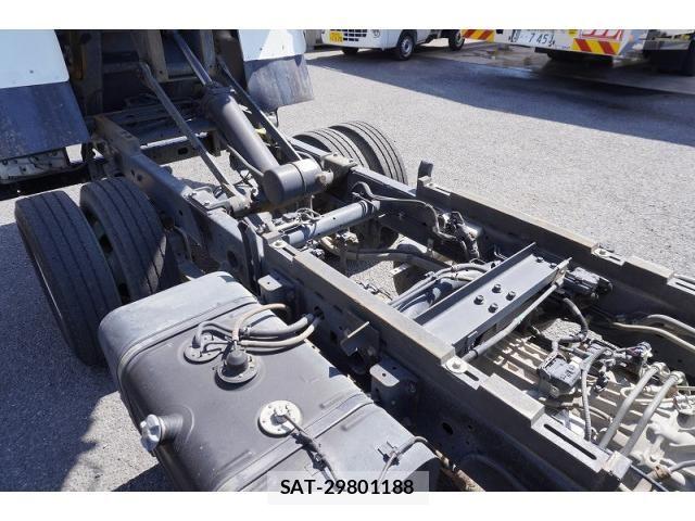Hino DUTRO 2015-01 6004267-25