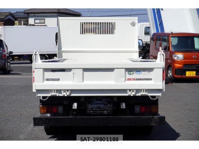 Hino DUTRO 2015-01 6004267-3