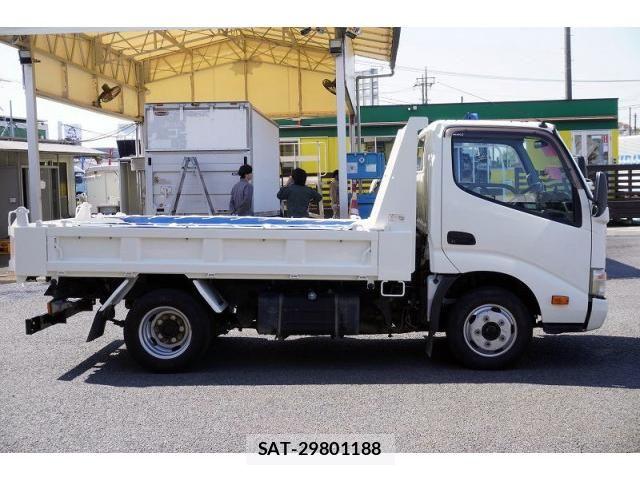 Hino DUTRO 2015-01 6004267-4