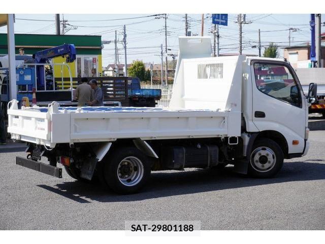 Hino DUTRO 2015-01 6004267-7