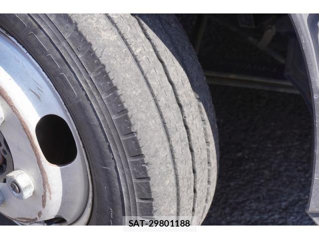 Hino DUTRO 2015-01 6004267-8