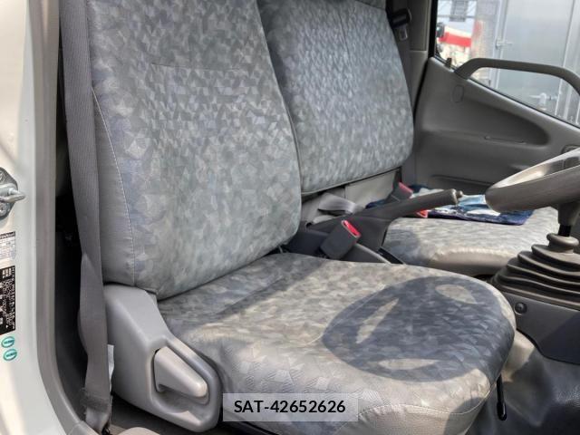 Hino DUTRO 2008-09 6004265-21