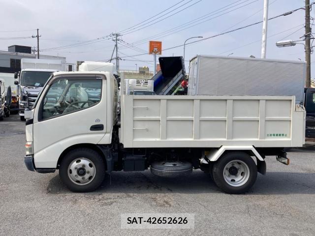 Hino DUTRO 2008-09 6004265-6