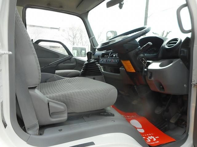 Hino DUTRO 2014-02 6050369-11