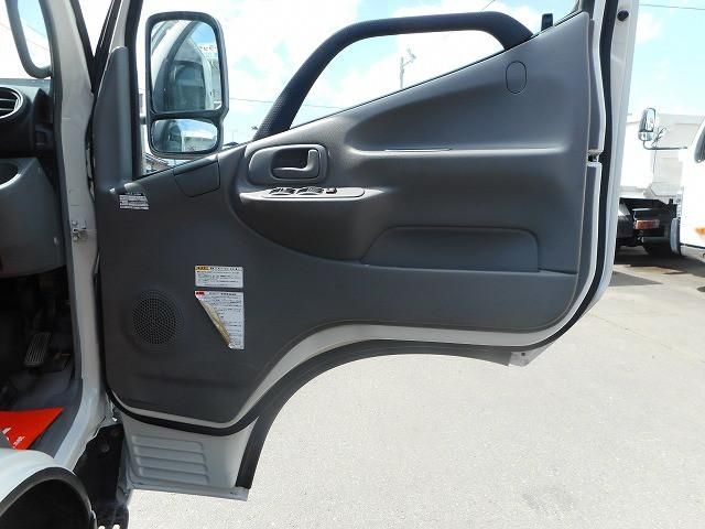 Hino DUTRO 2014-02 6050369-12