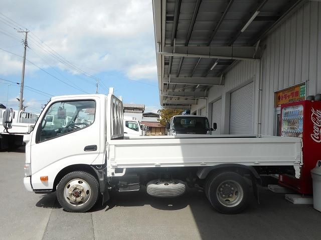 Hino DUTRO 2014-02 6050369-4