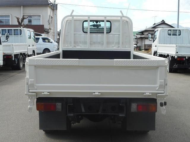 Hino DUTRO 2014-02 6050369-5