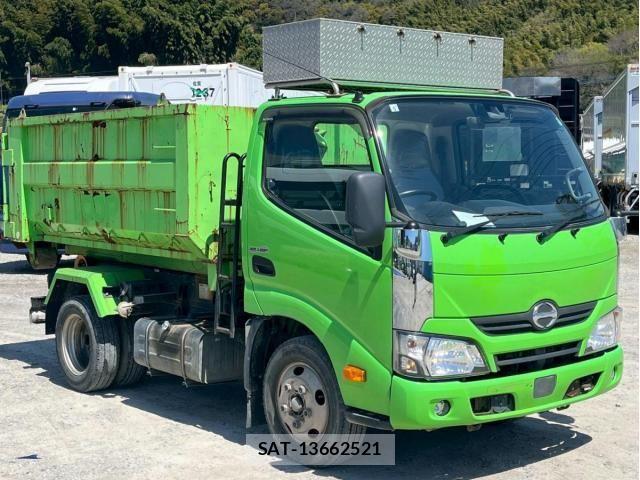 Hino DUTRO 2019-05 6214112-0