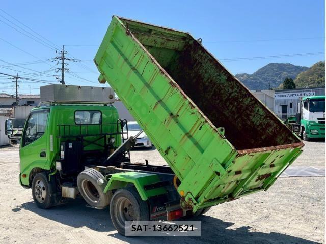 Hino DUTRO 2019-05 6214112-16
