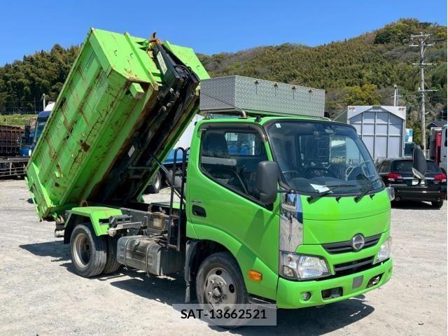 Hino DUTRO 2019-05 6214112-18