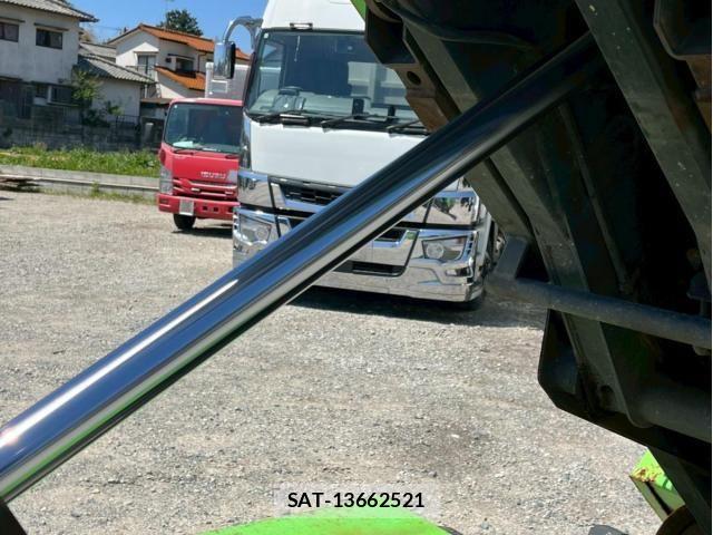 Hino DUTRO 2019-05 6214112-19