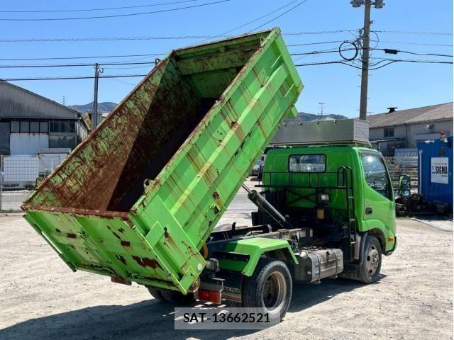 Hino DUTRO 2019-05 6214112-21