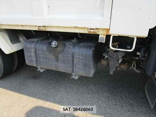 Hino DUTRO 2019-08 6214117-17