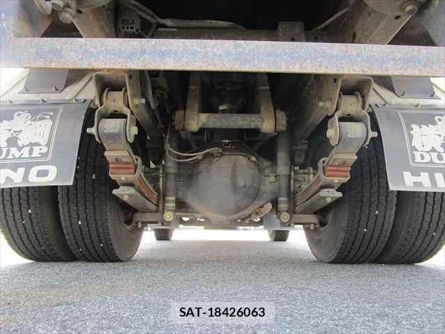 Hino DUTRO 2019-08 6214117-21